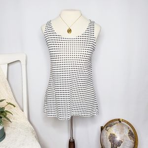 Black/White Old Navy Tank Top - Size M (EUC)